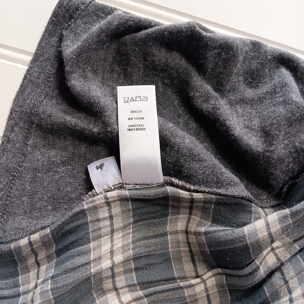 LOFT Charcoal Long Sleeve Top with Plaid Accent XS - Picture 6 of 8